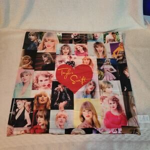 Taylor Swift Throw 18" by 18" Pillow Case Covers Set of 2 NWT
